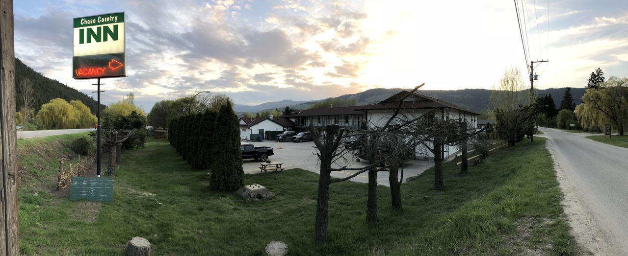 Chase Country Inn Extérieur photo