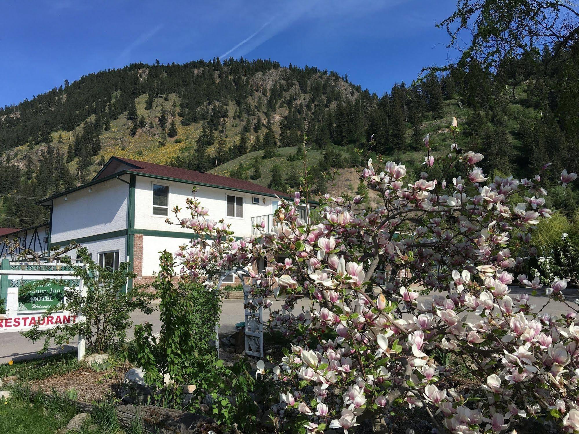 Chase Country Inn Extérieur photo