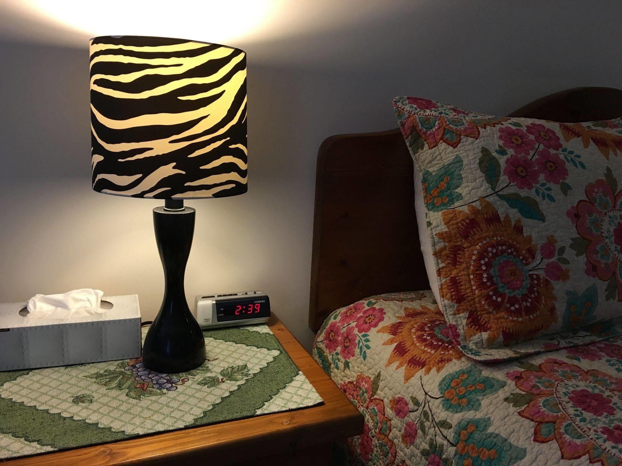 Chase Country Inn Extérieur photo